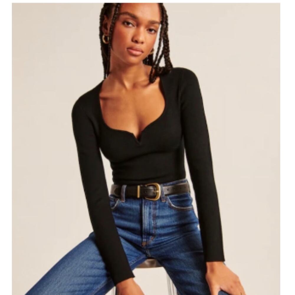 Abercrombie Black Notch Sweetheart Bodysuit Sweater Knit Ribbed Size‎ Small